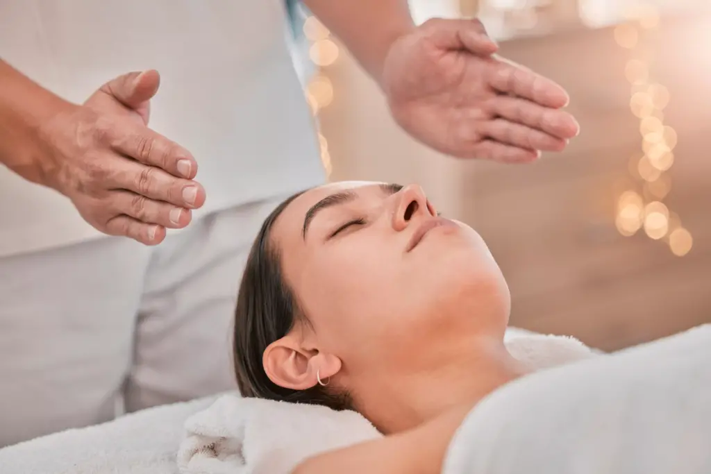 Quinto chakra della gola - Usare il Palming per testare